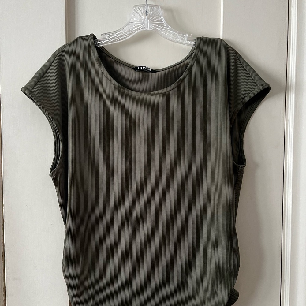 Olive Green Ribbed Tee with Ruched Sides